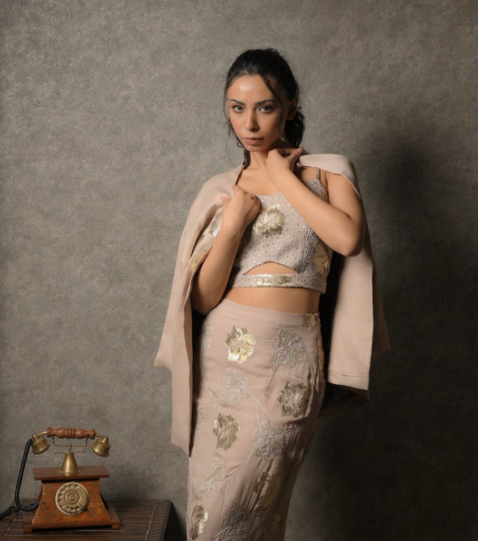 Nude skirt set