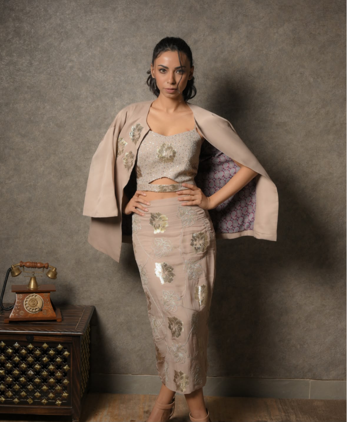 Nude skirt set